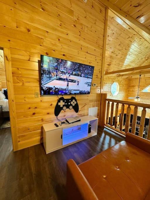New! Indoor Pool/Ps 5/Hot Tub/Parkway Villa Pigeon Forge Exteriör bild