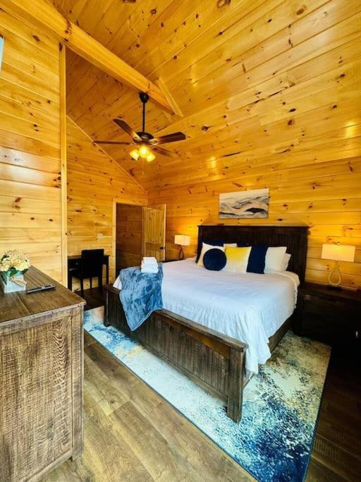 New! Indoor Pool/Ps 5/Hot Tub/Parkway Villa Pigeon Forge Exteriör bild
