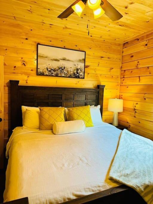 New! Indoor Pool/Ps 5/Hot Tub/Parkway Villa Pigeon Forge Exteriör bild