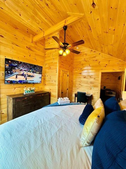New! Indoor Pool/Ps 5/Hot Tub/Parkway Villa Pigeon Forge Exteriör bild