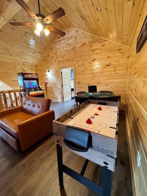 New! Indoor Pool/Ps 5/Hot Tub/Parkway Villa Pigeon Forge Exteriör bild