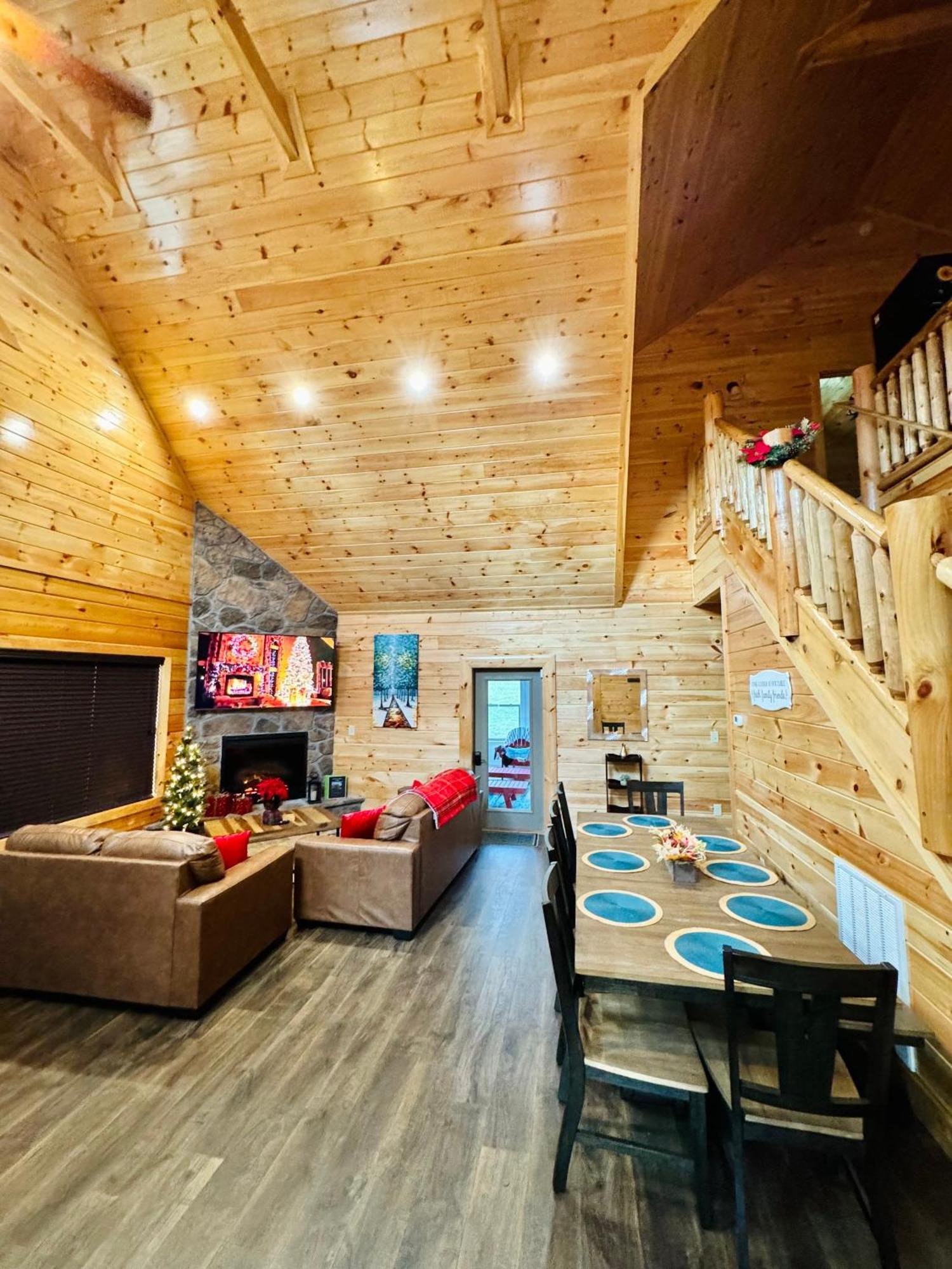 New! Indoor Pool/Ps 5/Hot Tub/Parkway Villa Pigeon Forge Exteriör bild